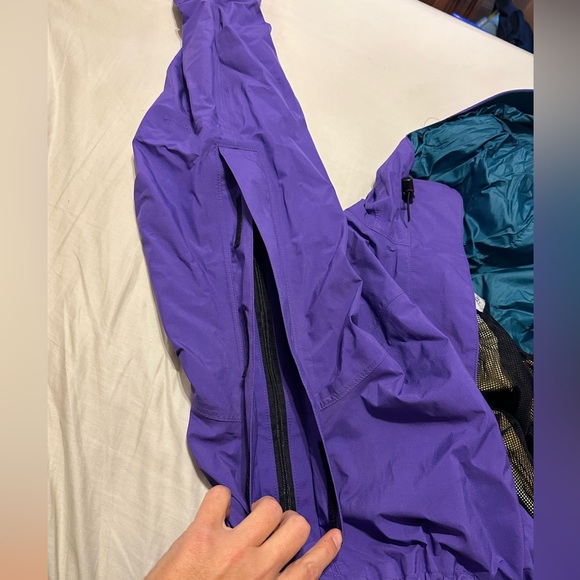 Vintage MEC 90's gore-tex ski shell jacket - Picture 3 of 7